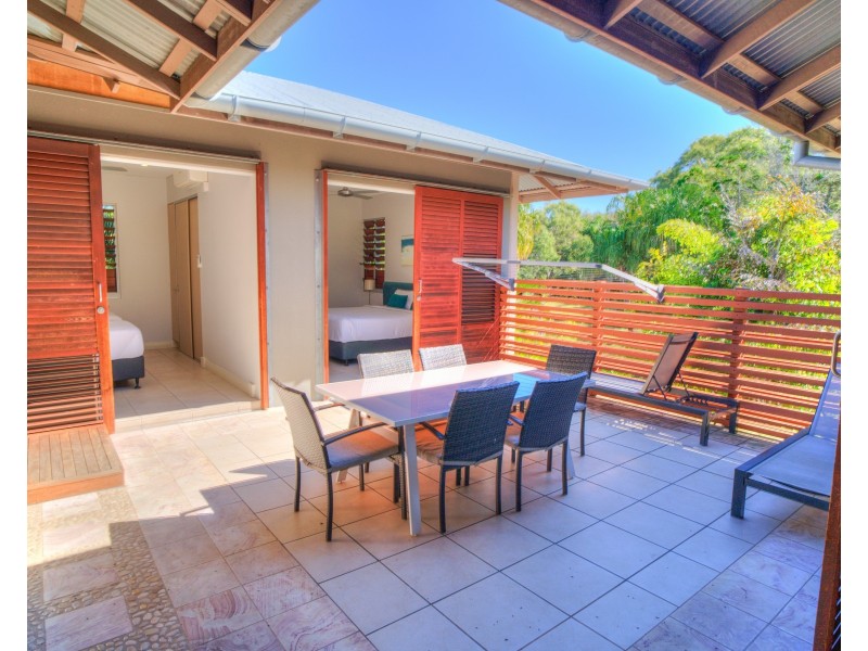 5/10 Ocean Beach Drive, Agnes Water QLD 4677