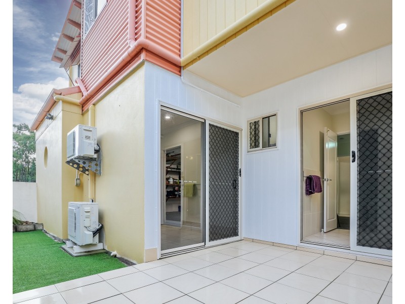 1/7 Webster Court, Agnes Water QLD 4677