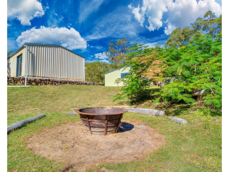 951 Murphy Road, Captain Creek QLD 4677