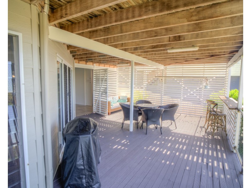 8 Woodrow Drive, Agnes Water QLD 4677