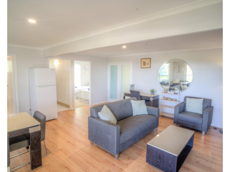 8 Woodrow Drive, Agnes Water QLD 4677