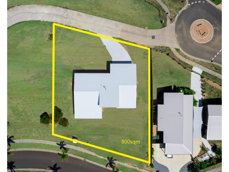 4/6 Beaches Village Circuit, Agnes Water QLD 4677