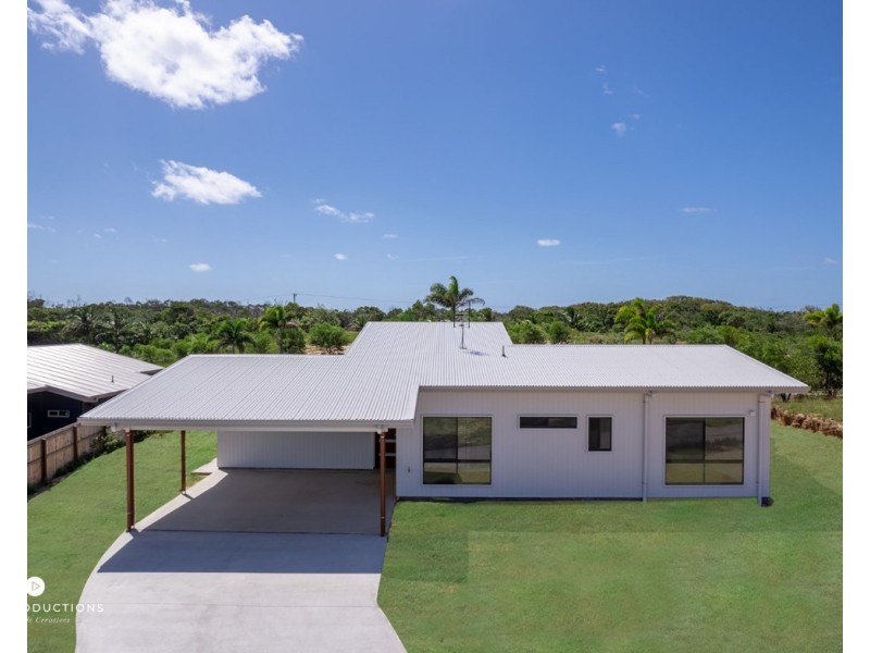 4/6 Beaches Village Circuit, Agnes Water QLD 4677