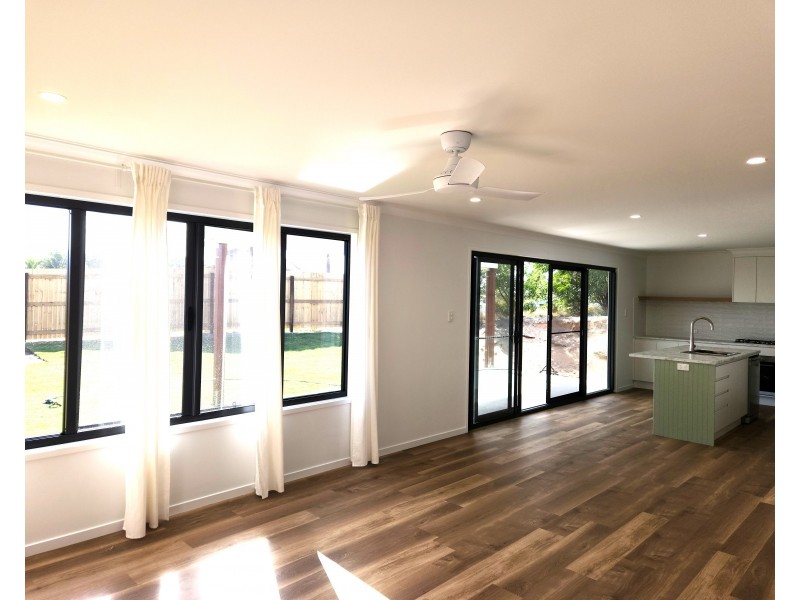 4/6 Beaches Village Circuit, Agnes Water QLD 4677
