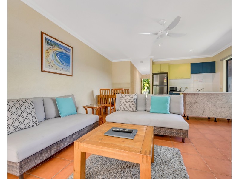20/2 Beaches Village Circuit, Agnes Water QLD 4677