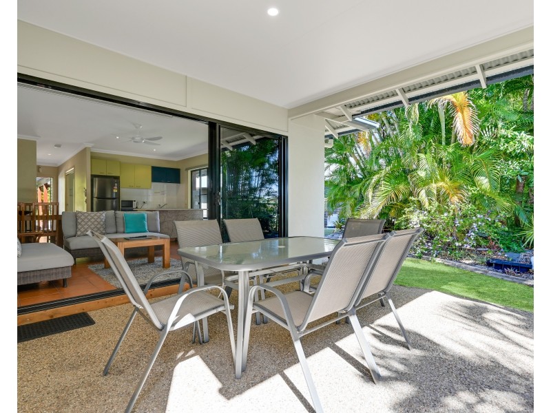20/2 Beaches Village Circuit, Agnes Water QLD 4677