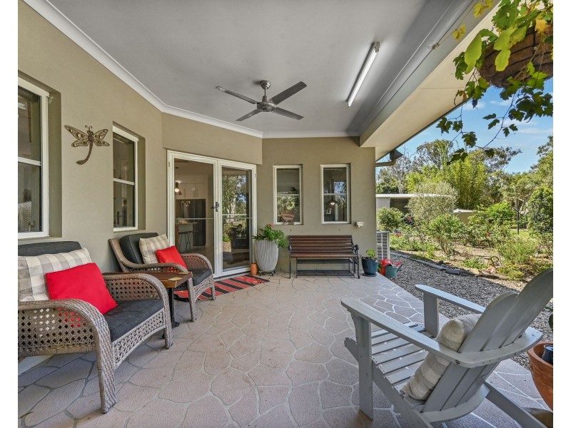 111 Jakeman Drive, Agnes Water QLD 4677