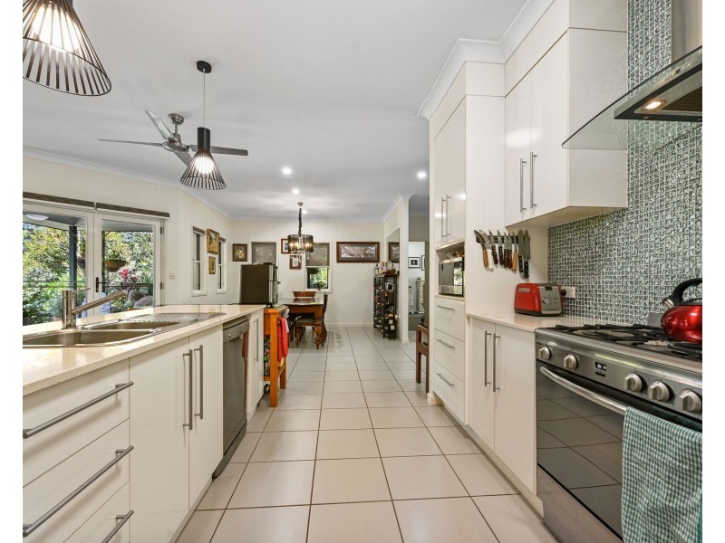 111 Jakeman Drive, Agnes Water QLD 4677
