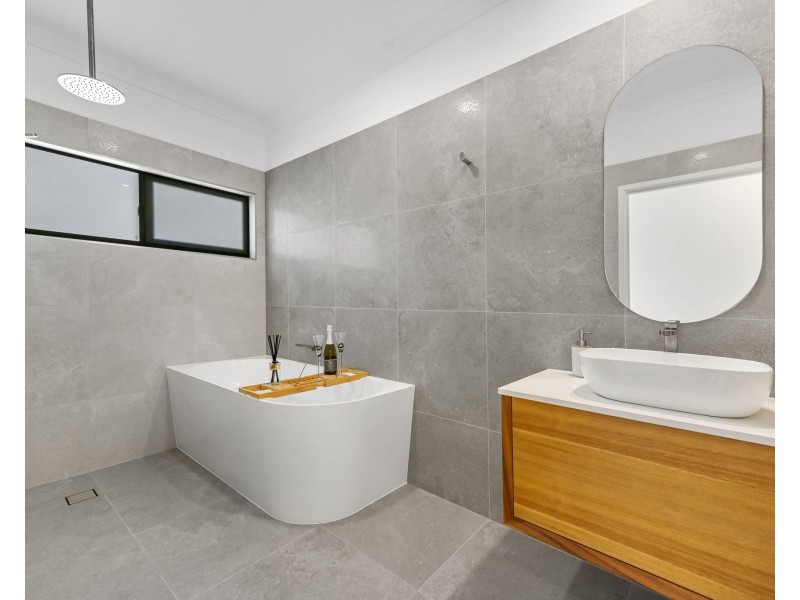 67 Seaspray Drive, Agnes Water QLD 4677