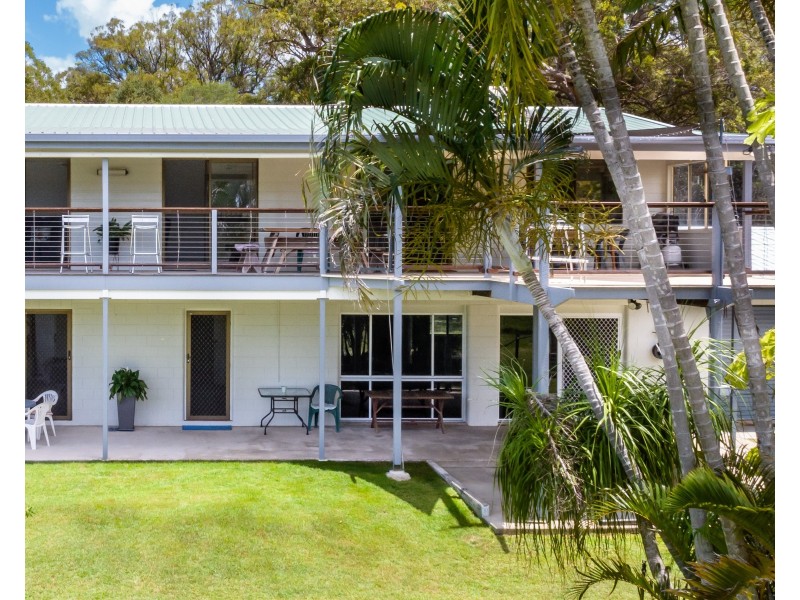 2208 Round Hill Road, Agnes Water QLD 4677