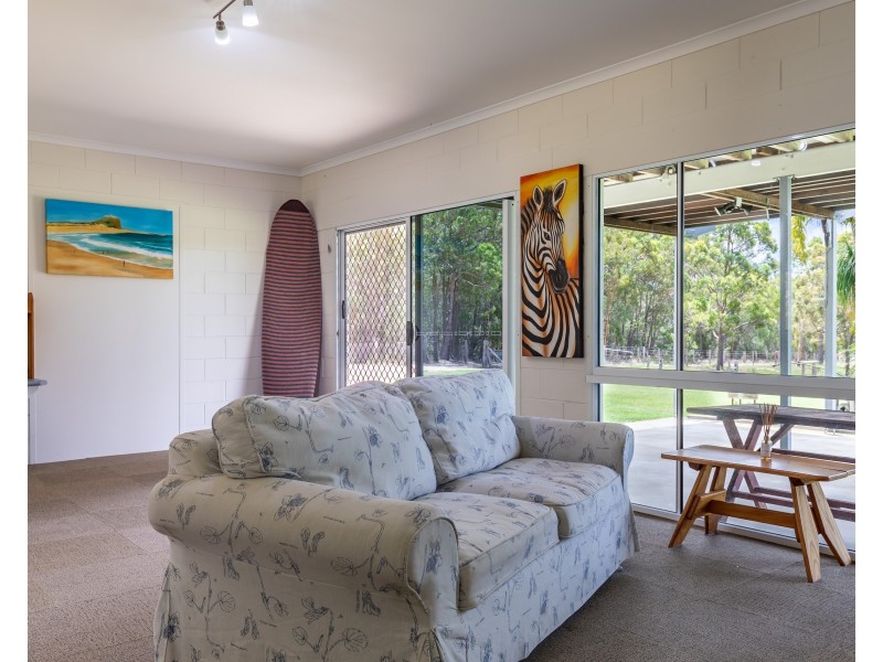 2208 Round Hill Road, Agnes Water QLD 4677