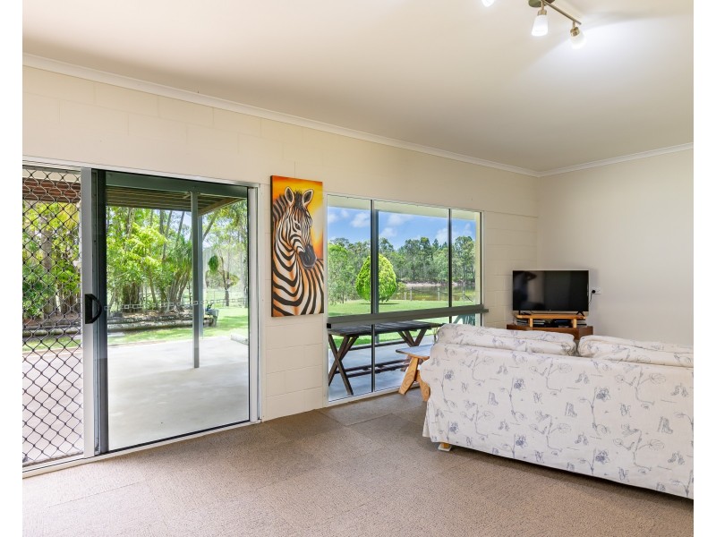 2208 Round Hill Road, Agnes Water QLD 4677