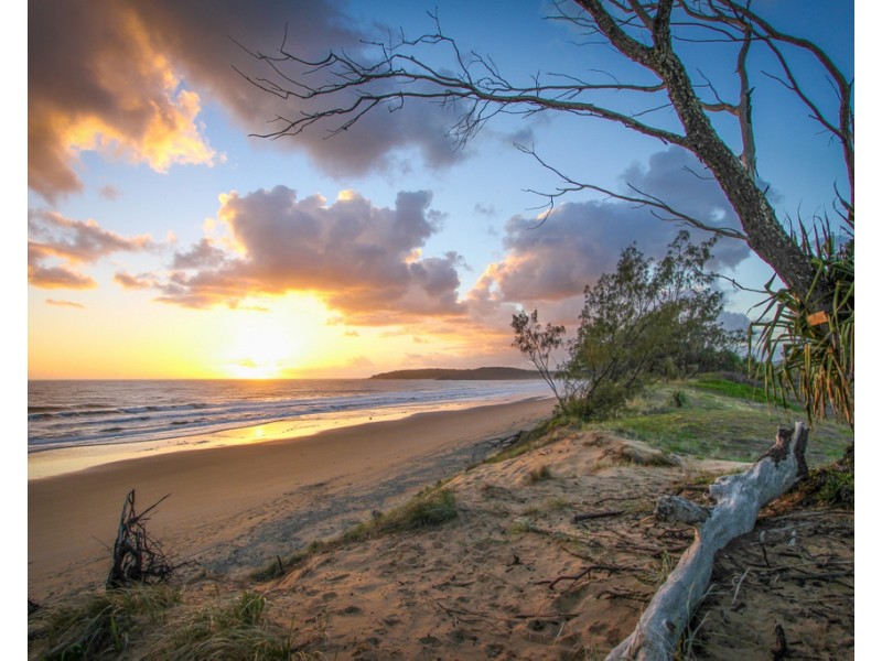 6 Atlantis Boulevard, Agnes Water QLD 4677