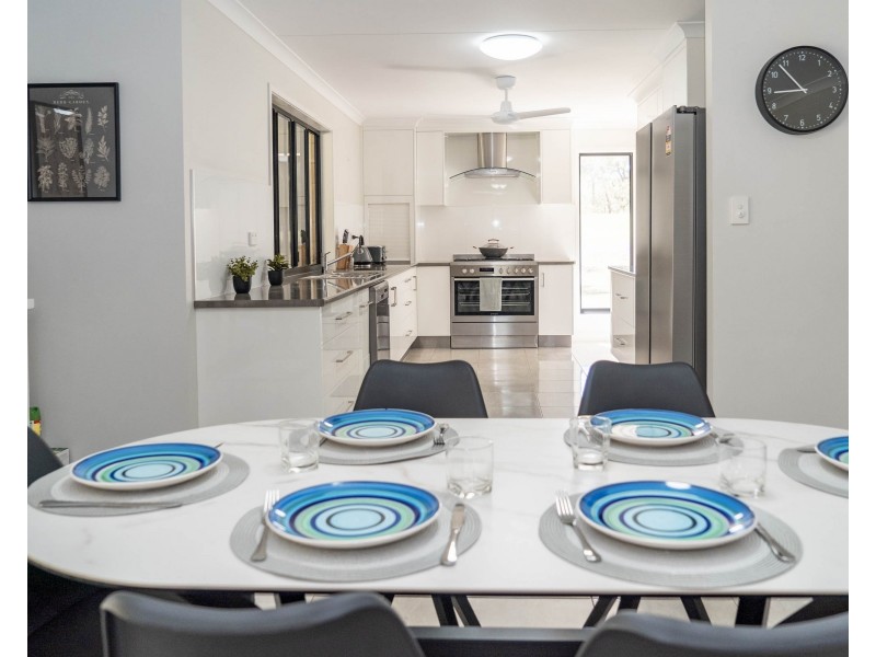 1980 Round Hill Road, Round Hill QLD 4677