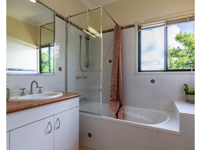 9 Marine Parade, Agnes Water QLD 4677