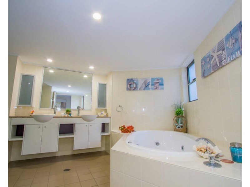 109/9 Beaches Village Circuit, Agnes Water QLD 4677