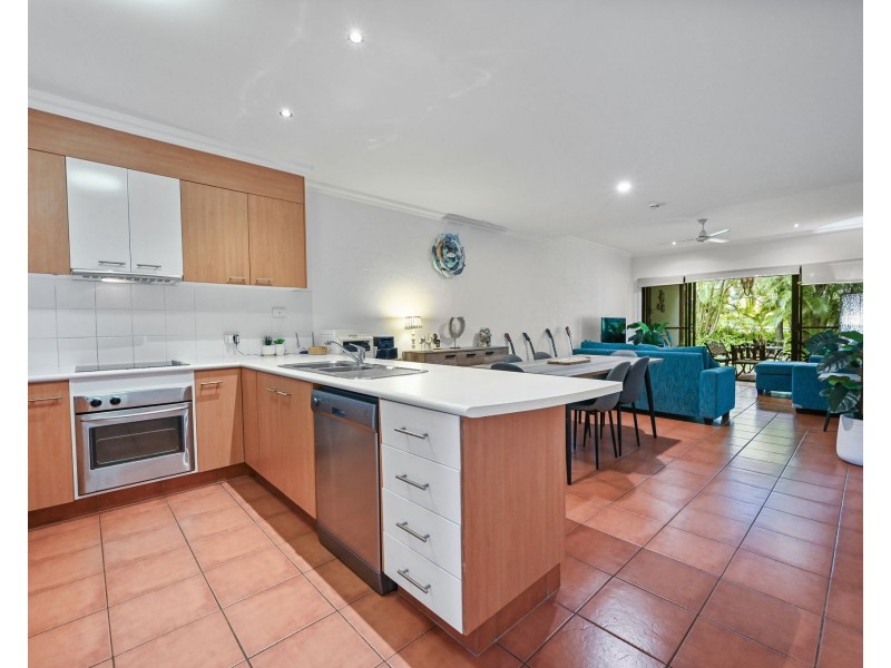 6/2 Beaches Village Circuit, Agnes Water QLD 4677