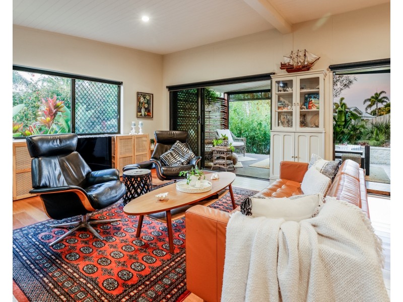 24 Marine Parade, Agnes Water QLD 4677