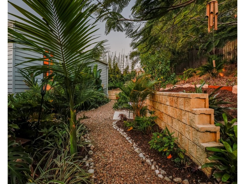 24 Marine Parade, Agnes Water QLD 4677