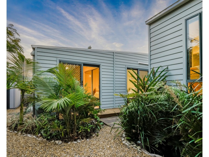 24 Marine Parade, Agnes Water QLD 4677