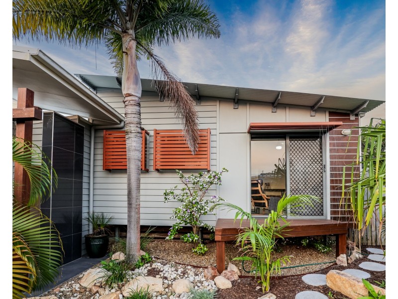 24 Marine Parade, Agnes Water QLD 4677