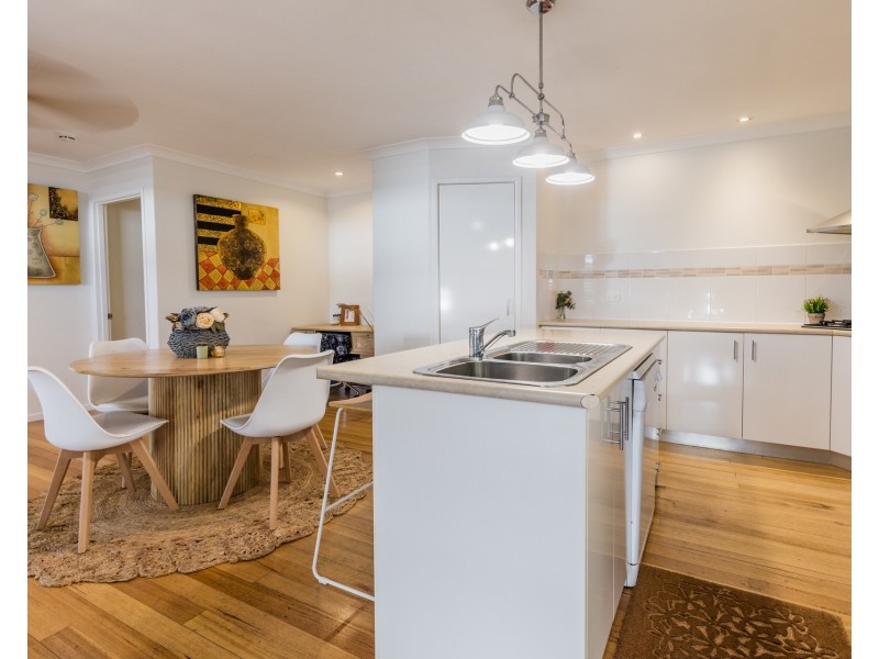 33 Palm Court, Agnes Water QLD 4677