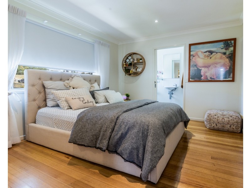 33 Palm Court, Agnes Water QLD 4677