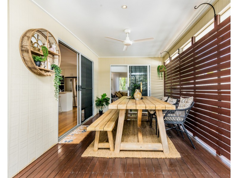 33 Palm Court, Agnes Water QLD 4677