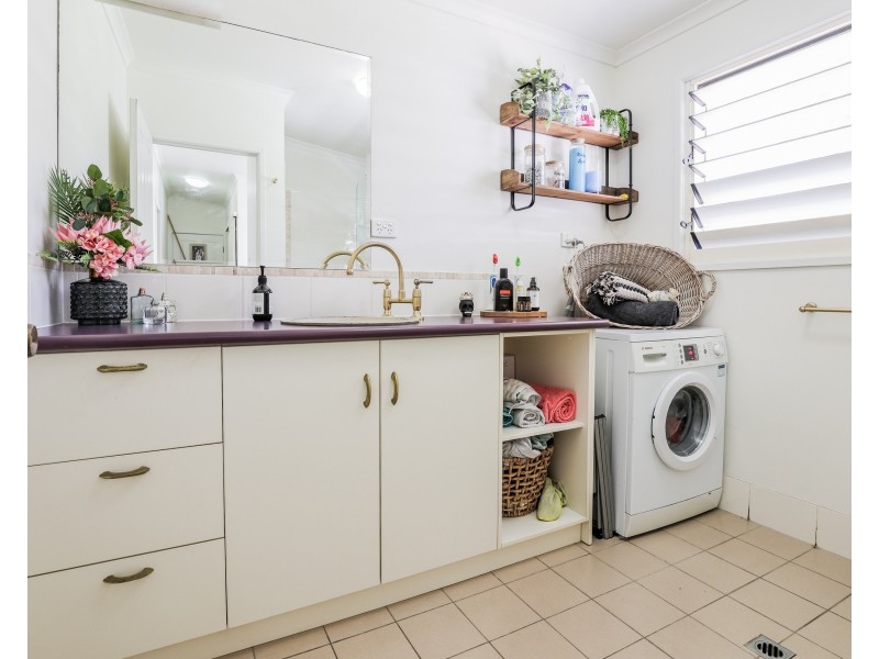 300 Masthead Drive, Agnes Water QLD 4677