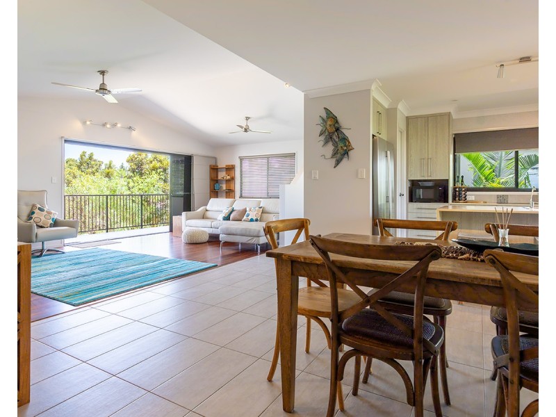 8 North Break Drive, Agnes Water QLD 4677