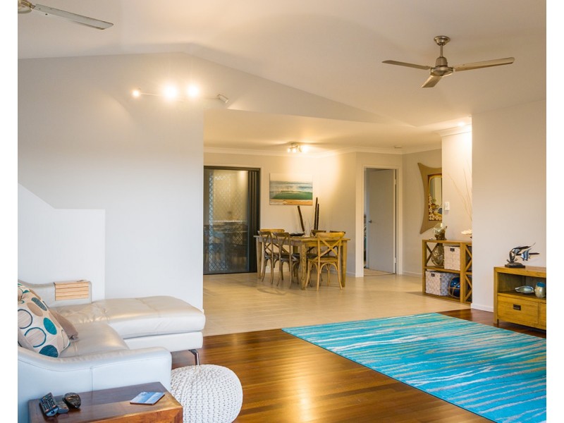8 North Break Drive, Agnes Water QLD 4677