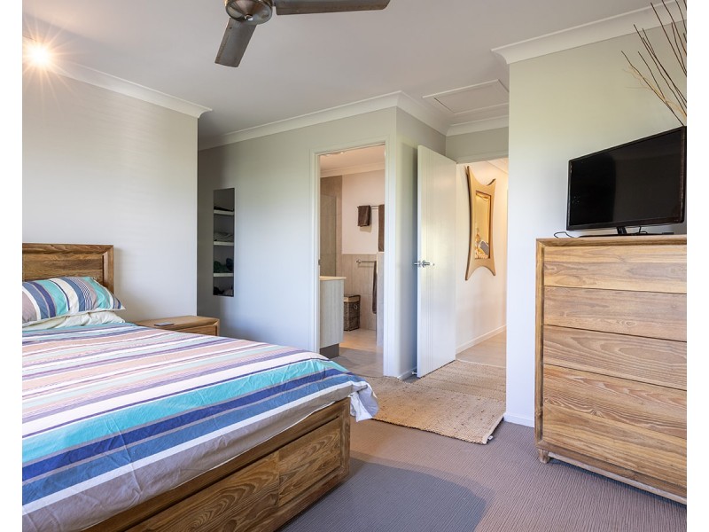 8 North Break Drive, Agnes Water QLD 4677
