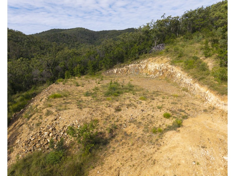 209 Davies Road, Captain Creek QLD 4677