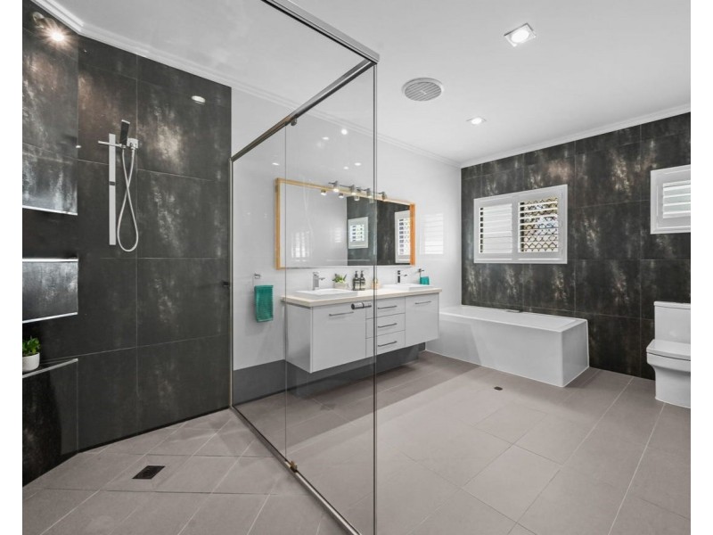 186 Streeter Drive, Agnes Water QLD 4677