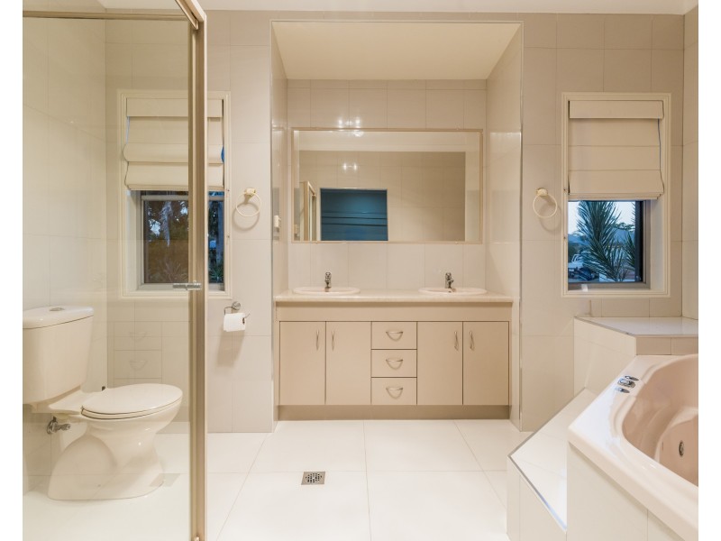 2 Waterfront Drive, Agnes Water QLD 4677