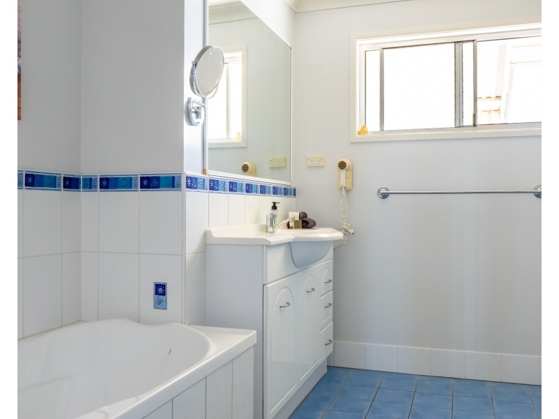 6 North Break, Agnes Water QLD 4677