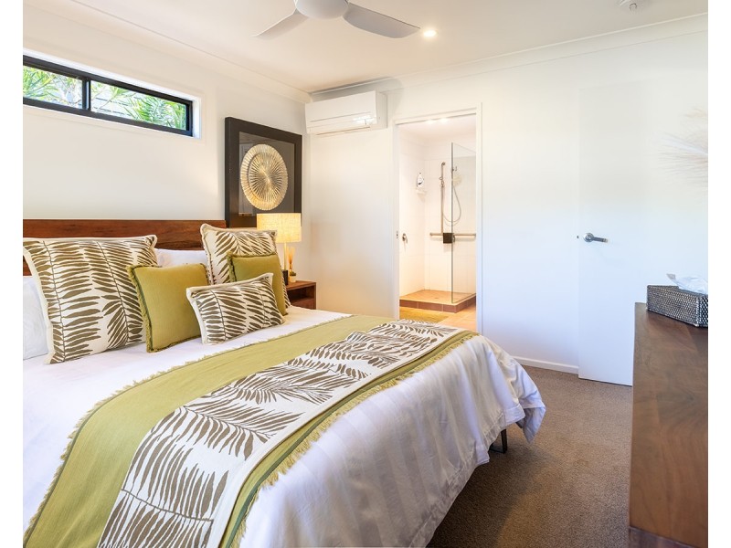 2/15 Waterfront Drive, Agnes Water QLD 4677