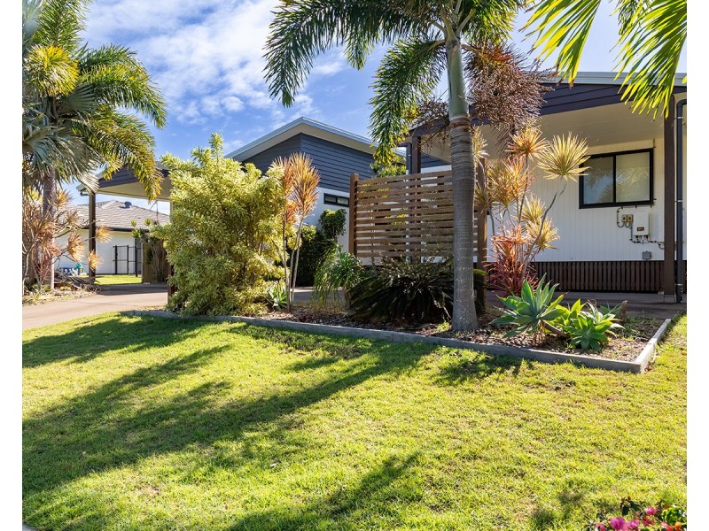 2/15 Waterfront Drive, Agnes Water QLD 4677