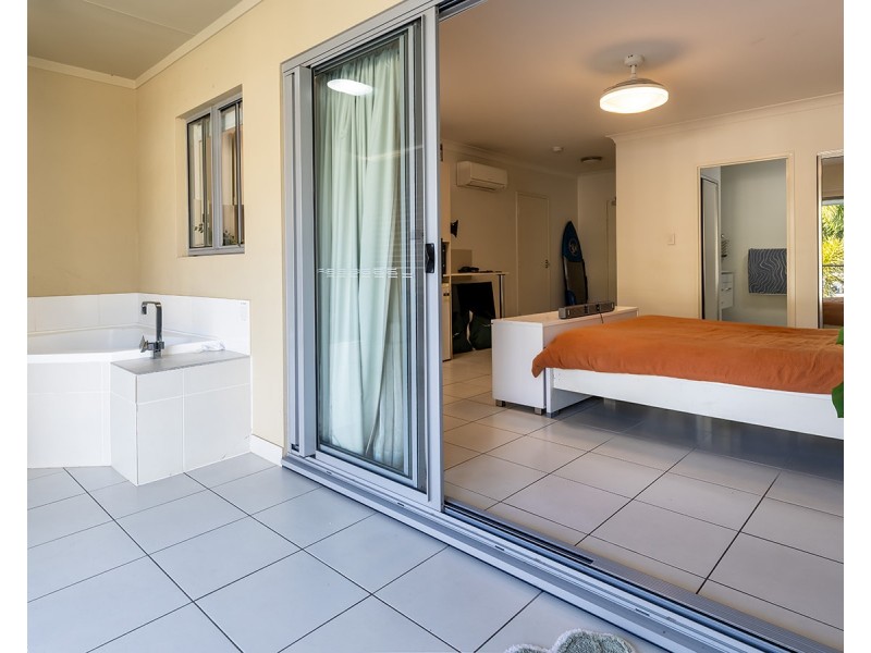 90/1 Beaches Village Circuit, Agnes Water QLD 4677