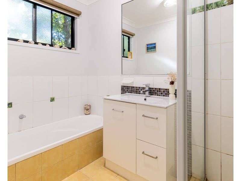 20 Joseph Banks Boulevard, Agnes Water QLD 4677