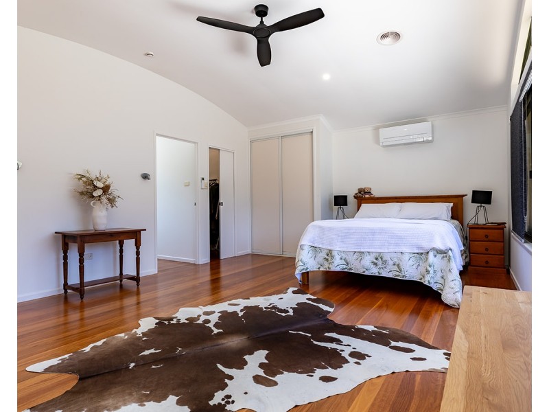 2531 Round Hill Road, Round Hill QLD 4677