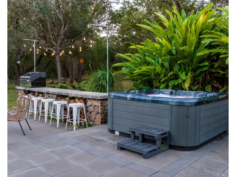 2531 Round Hill Road, Round Hill QLD 4677