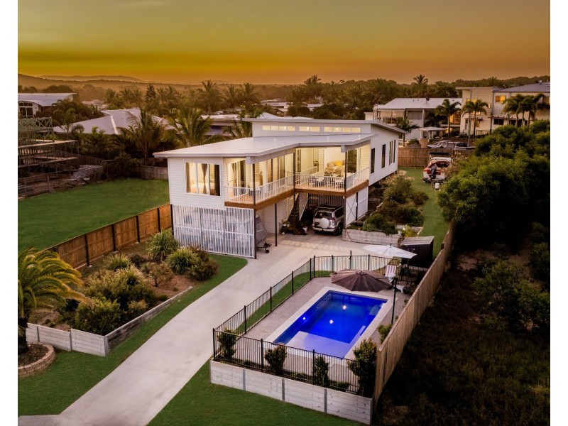 15 Marine Parade, Agnes Water QLD 4677