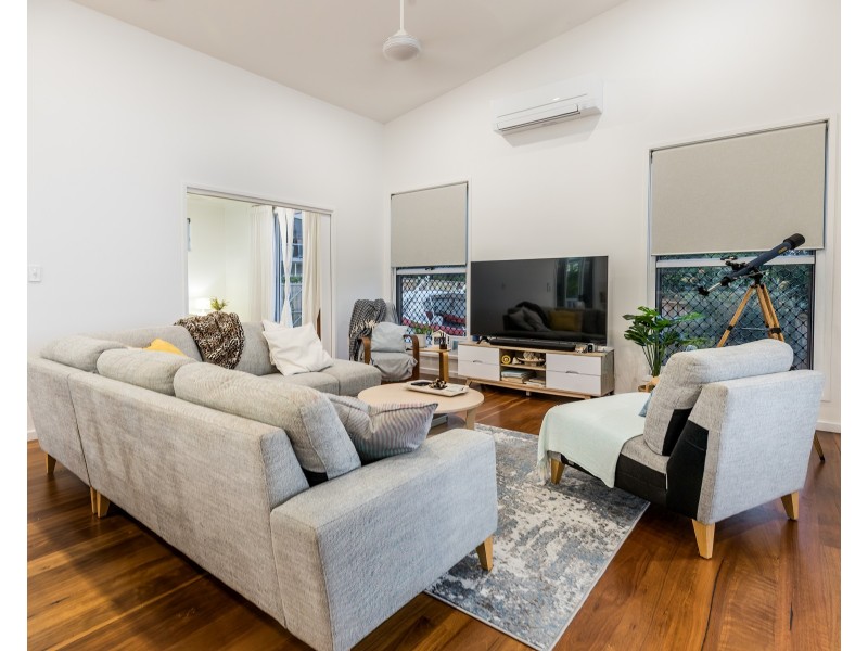 15 Marine Parade, Agnes Water QLD 4677