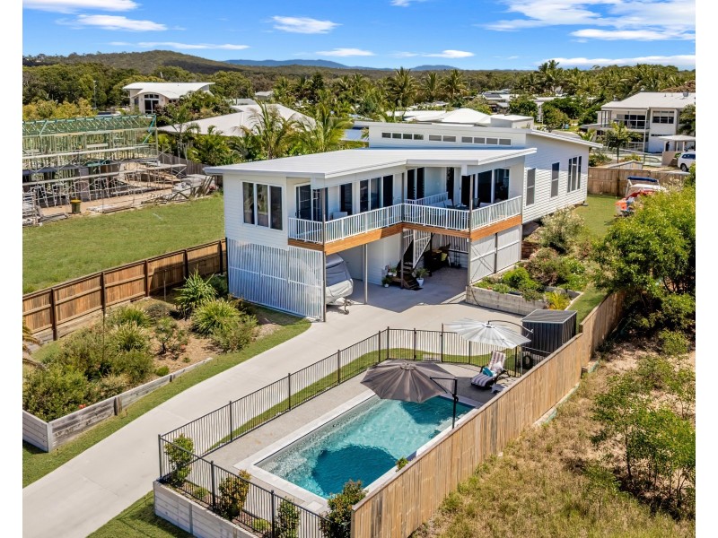15 Marine Parade, Agnes Water QLD 4677