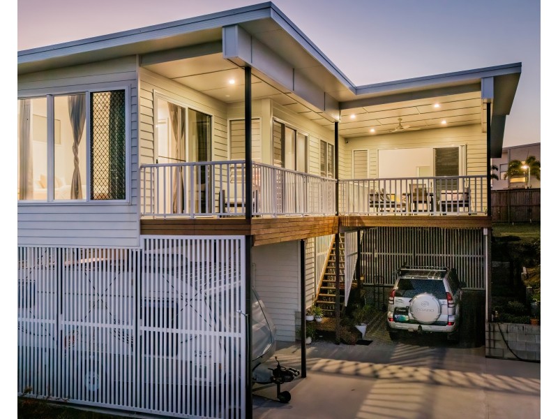 15 Marine Parade, Agnes Water QLD 4677