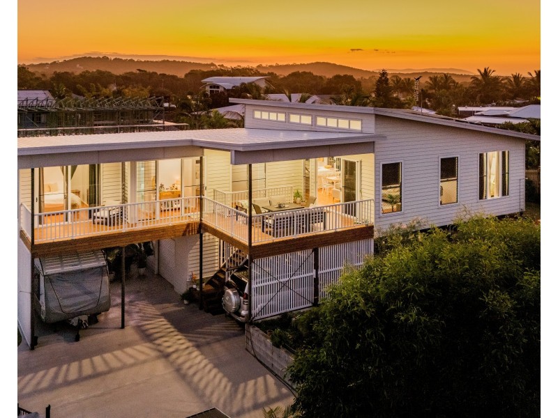 15 Marine Parade, Agnes Water QLD 4677