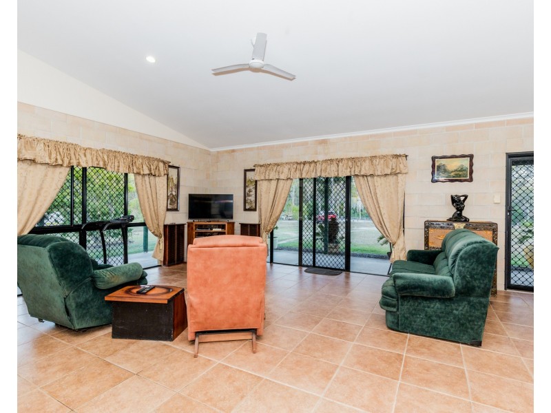 8 Mary Munro Crescent, Agnes Water QLD 4677