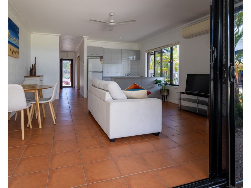 33/2 Beaches Village Circuit, Agnes Water QLD 4677