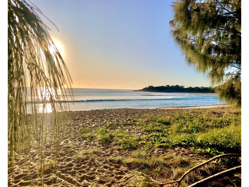 76 Bloodwood Avenue South, Agnes Water QLD 4677